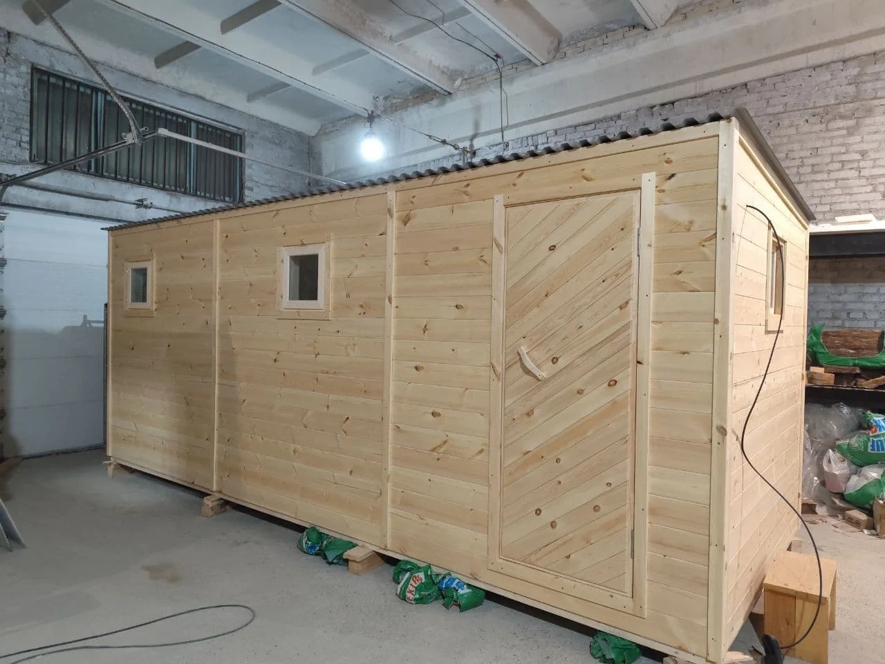 Мобильная баня 2,3×6 · 3 отделения — House Baikal, Ангарск
